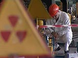 Младенец оказался запертым в бронированной машине. Выбить стекло было невозможно Младенец оказался запертым в бронированной машине. Выбить стекло было невозможно