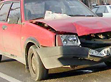 На Кубани "девятка" врезалась в пассажирский автобус: двое погибших, 4 раненых На Кубани "девятка" врезалась в пассажирский автобус: двое погибших, 4 раненых