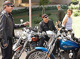 Мотоцикл был сделан на заказ и является копией того мотоцикла, на котором ездит герой Траволты в новом фильме.