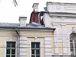 В Иркутске упавшая с крыши университета ледяная глыба убила женщину (ФОТО)