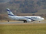 В международном аэропорту имени Бен-Гуриона сегодня срочно эвакуированы пассажиры и экипаж авиалайнера израильской компании El Al, готовившегося к взлету