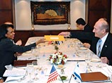 Райс сообщила, что в ходе текущего визита провела переговоры с премьер-министром Израиля Эхудом Ольмертом и председателем палестинской администрации Махмудом Аббасом