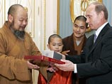 Путин встретился с монахами Шаолиня
