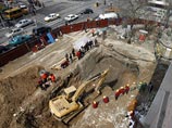 В Пекине обрушилась часть строящейся "олимпийской" станции метро, под завалами 6 рабочих В Пекине обрушилась часть строящейся "олимпийской" станции метро, под завалами 6 рабочих