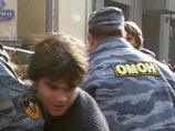 В Москве ОМОН задержал десятки участников антипризывного марша