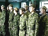 Сокращение службы в Российской армии, первый этап которого вступил в силу 1 апреля 2007 года, подается на официальном уровне как прорыв в проведении военной реформы