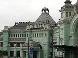 Столичные милиционеры задержали двух чеченских боевиков на Белорусском вокзале в Москве. Столичные милиционеры задержали двух чеченских боевиков на Белорусском вокзале в Москве.