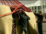 Число участников голодовки оппозиции в Киргизии увеличилось до 76 человек
Число участников голодовки оппозиции в Киргизии увеличилось до 76 человек