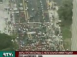 В Калифорнии 20 тысяч человек протестовали против политики США в области миграции В Калифорнии 20 тысяч человек протестовали против политики США в области миграции