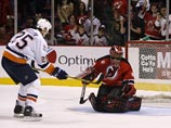Виктор Козлов вывел "Нью-Йорк Айлендерс" в плей-офф НХЛ