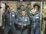 На Международной космической станции идет смена экипажей На Международной космической станции идет смена экипажей
