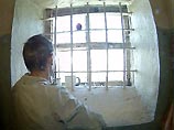 В одной из колоний Казахстана около 20 заключенных порезали себе животы и вены В одной из колоний Казахстана около 20 заключенных порезали себе животы и вены