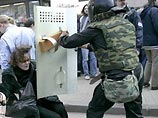 Власти Москвы и Петербурга рассмотрят жалобы пострадавших "несогласных" на "избыточность" действий милиции Власти Москвы и Петербурга рассмотрят жалобы пострадавших "несогласных" на "избыточность" действий милиции
