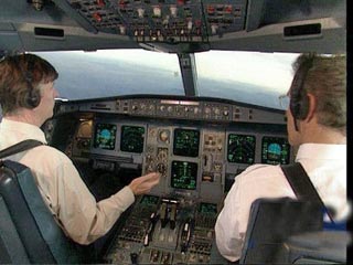 Не выспавшийся пилот задержал самолет British Airways в Индии на 13 часов Не выспавшийся пилот задержал самолет British Airways в Индии на 13 часов