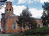 Около ста человек в поселке Раздольное Приморского края проводят пикет, требуя вернуть проданное здание женскому монастырю иконы Казанской Богоматери