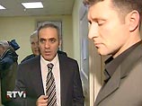 Эдуарда Лимонова допросили в ФСБ. На очереди Каспаров Эдуарда Лимонова допросили в ФСБ. На очереди Каспаров