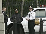 У Белого дома сотрудник Секретной службы США одним выстрелом ранил двоих коллег У Белого дома сотрудник Секретной службы США одним выстрелом ранил двоих коллег
