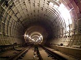 Из охраняемого тоннеля московского метро украли 42 метра медного кабеля
Из охраняемого тоннеля московского метро украли 42 метра медного кабеля