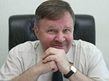 КС Украины продолжает рассмотрение законности указа Ющенко о роспуске Рады и задает вопросы его представителю