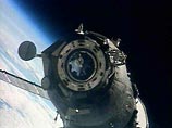 Проработавшие на орбите 215 суток россиянин Михаил Тюрин и астронавт NASA Майкл Лопес-Алегриа перешли на корабль "Союз", пристыкованный к Международной космической станции, и задраили люки. Об этом ИТАР-ТАСС сообщили в Центре управления полетами (ЦУП)