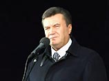 После встречи Янукович заявил, выступая на митинге своих сторонников в центре Киева на Майдане, что договорился с Виктором Ющенко подписать мирное соглашение, "чтобы в стране воцарилось спокойствие"
