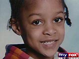 В Нью-Йорке изнасилована и задушена скакалкой 5-летняя девочка. Тельце Моник Фулхэм было обнаружено повешенным на двери туалета в квартире в Бронксе, где девочка жила с семьей