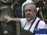Голос, походка Ельцина "должны быть отображены в образе памятника", - убеждене скульптор