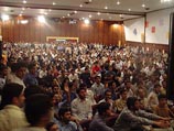 Иранские студенты протестует против строгостей исламской этики