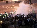Полиция Эстонии в связи с беспорядками, царившими в Таллине в четверг вечером и в ночь на пятницу задержала более ста человек Полиция Эстонии в связи с беспорядками, царившими в Таллине в четверг вечером и в ночь на пятницу задержала более ста человек