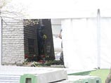 В Таллине разрезан и вывезен по частям памятник Воину-освободителю. В беспорядках убит русскоязычный житель
