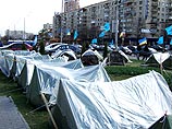 В праздничные дни в Киеве заметно сократилось количество демонстрантов. В палаточных городках проживает до трех тысяч сторонников правящей коалиции