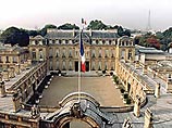 Французские следователи захотели обыскать Елисейский дворец, но жандармы им не позволили