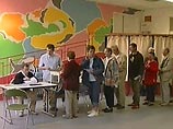 Напомним, что в первом туре за Байру проголосовали 18,57% французских избирателей - 6,8 млн человек. Напомним, что в первом туре за Байру проголосовали 18,57% французских избирателей - 6,8 млн человек.