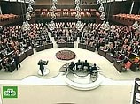 В парламенте Турции сегодня состоится первый тур президентских выборов. Единственным кандидатом является министр иностранных дел страны Абдуллах Гюль