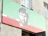 Более 100 представителей британской политической и культурной элиты написали президенту России Владимиру Путину, убеждая его использовать последний год президентства для восстановления "мира и справедливости" в Чечне