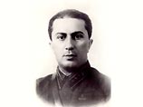 Отечественные и зарубежные архивы, в том числе личный архив семьи Сталина, косвенно подтверждают версию о том, что его старший сын Яков Джугашвили никогда не был в немецком плену в годы войны, считает историк из ФСО Отечественные и зарубежные архивы, в том числе личный архив семьи Сталина, косвенно подтверждают версию о том, что его старший сын Яков Джугашвили никогда не был в немецком плену в годы войны, считает историк из ФСО