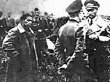 Согласно официальной историографии, командовавший артиллерийской батареей старший лейтенант Джугашвили был взят в плен в июле 1941 года под Витебском и находился в лагерях до 1943 года Согласно официальной историографии, командовавший артиллерийской батареей старший лейтенант Джугашвили был взят в плен в июле 1941 года под Витебском и находился в лагерях до 1943 года