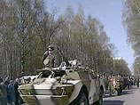 По официальному заявлению властей Химок, перезахоронение героев провели из-за "предстоящей" реконструкции Ленинградского шоссе, рядом с которым располагался памятник летчикам По официальному заявлению властей Химок, перезахоронение героев провели из-за "предстоящей" реконструкции Ленинградского шоссе, рядом с которым располагался памятник летчикам