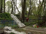 В Калининградской области неизвестные вандалы разрушили порядка 70 памятников и могильных крестов
