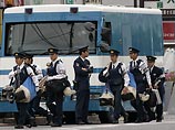 Японец, захвативший в заложники жену, расстрелял полицейских и детей