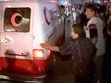 Израильская авиация нанесла вечером в воскресенье и рано утром в понедельник серию новых ударов с воздуха по предполагаемым объектам палестинских радикалов в секторе Газа. В результате нового обстрела один палестинец погиб и 5 получили ранения Израильская авиация нанесла вечером в воскресенье и рано утром в понедельник серию новых ударов с воздуха по предполагаемым объектам палестинских радикалов в секторе Газа. В результате нового обстрела один палестинец погиб и 5 получили ранения