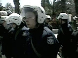 Буйных фанатов в Афинах полиция будет обстреливать из пейнтбольных ружей