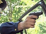 В Петербурге милиционер расстрелял собаку на детской площадке на глазах у детей В Петербурге милиционер расстрелял собаку на детской площадке на глазах у детей