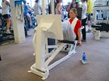 Спортивные залы и фитнес-клубы посещают всего 6% россиян Спортивные залы и фитнес-клубы посещают всего 6% россиян