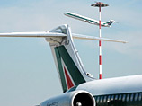 Крупнейший итальянский авиаперевозчик Alitalia отменил во вторник почти половину своих внутренних и международных рейсов, в том числе из Москвы и Санкт-Петербурга в Рим и Милан, из-за восьмичасовой забастовки бортпроводников и диспетчеров