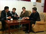 Александр Литвиненко, Александр Гусак и Андрей Понькин рассказывают о подготовке покушений на бизнесменов Бориса Березовского и Умара Джабраилова Александр Литвиненко, Александр Гусак и Андрей Понькин рассказывают о подготовке покушений на бизнесменов Бориса Березовского и Умара Джабраилова
