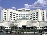 Зам. главы секретариата президента Украины сообщил в среду на брифинге, что уволенные президентом судьи Конституционного суда Украины обжаловали в Печерском районном суде Киева указы президенты об их увольнении Зам. главы секретариата президента Украины сообщил в среду на брифинге, что уволенные президентом судьи Конституционного суда Украины обжаловали в Печерском районном суде Киева указы президенты об их увольнении