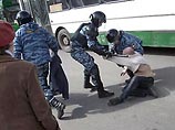 Россия в этих отрывках упоминается трижды: как оплот ксенофобов, в связи с притеснениями оппозиции и в связи с ограничениями свободы слова и в частности журналистов. Безуспешная борьба с ксенофобией, впрочем, общеевропейская тенденция, указывают правозащи Россия в этих отрывках упоминается трижды: как оплот ксенофобов, в связи с притеснениями оппозиции и в связи с ограничениями свободы слова и в частности журналистов. Безуспешная борьба с ксенофобией, впрочем, общеевропейская тенденция, указывают правозащи