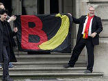 В Бельгии художник-анархист в третий раз провел символический ежегодный захват власти