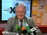 Председатель Совета директоров компании ЮКОС, бывший глава Центробанка РФ Виктор Геращенко не исключает, что будет баллотироваться в президенты в качестве единого кандидата от оппозиции Председатель Совета директоров компании ЮКОС, бывший глава Центробанка РФ Виктор Геращенко не исключает, что будет баллотироваться в президенты в качестве единого кандидата от оппозиции